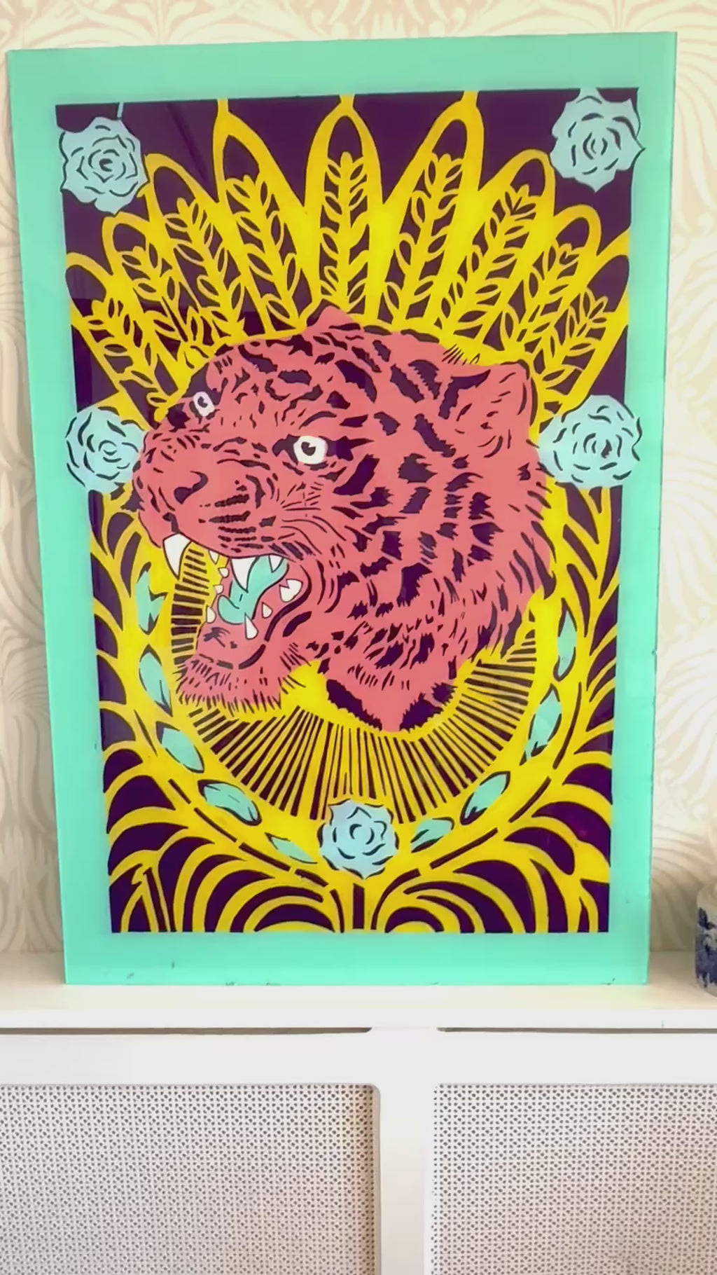 TIGER HAND SPRAYED ON THICK PERSPEX LARGE (120cm x 80cm)